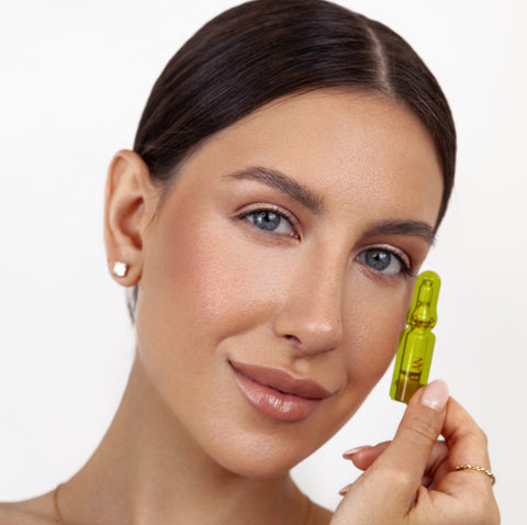 ELAN GOGO BROWS: care ampoule serum pentru sprâncene și gene